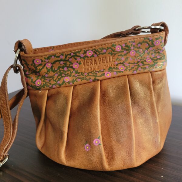 2023 thrifted leather purse made in Italy, painted in Avalon